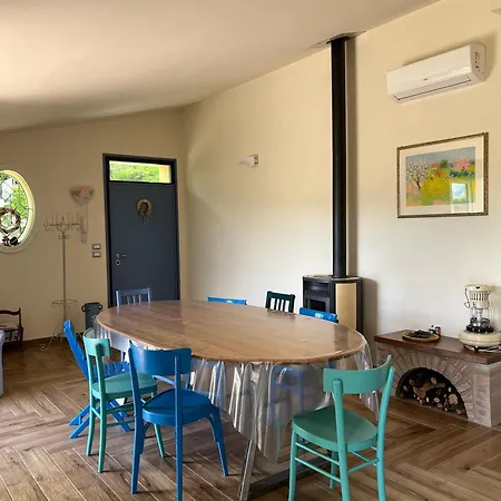 Semesterbostad La Casina Sulla Valle